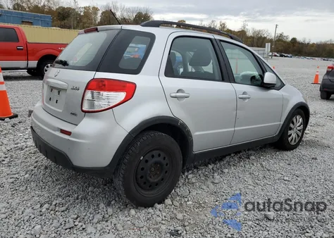 2010 Suzuki Sx4 z USA, uszkodzony, nr VIN JS2YB5A37A6301923